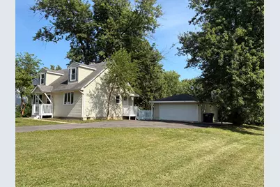 321 Janet Avenue, Darien, IL 60561 - Photo 1