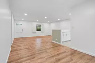 930 Dorncliff Ln, Buffalo Grove, IL 60089 - Photo 10