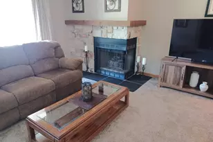 477 Village Green Rd, Naperville, IL 60540 - Photo 8