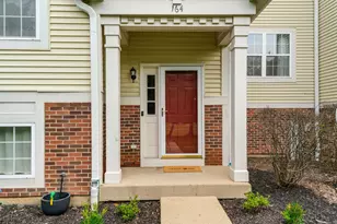 164 Holiday Ln, Hainesville, IL 60073 - Photo 2