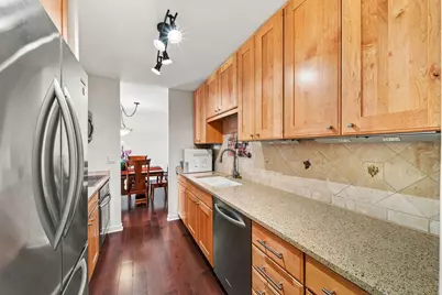 111 E Chestnut Street #30G, Chicago, IL 60611 - Photo 6