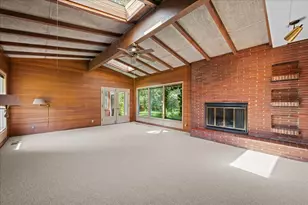 303 Central Ave, Aurora, IL 60506 - Photo 8