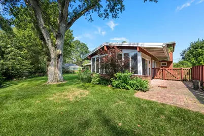 303 Central Avenue, Aurora, IL 60506 - Photo 32