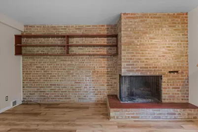 303 Central Avenue, Aurora, IL 60506 - Photo 22