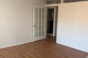 5100 N Marine Dr, Chicago, IL 60640 - Photo 8