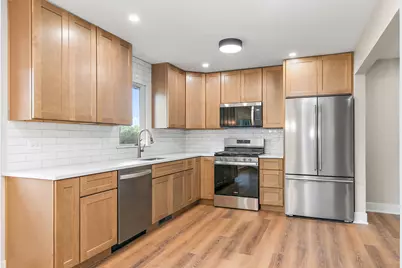 619 Dartmoor Drive, Crystal Lake, IL 60014 - Photo 8