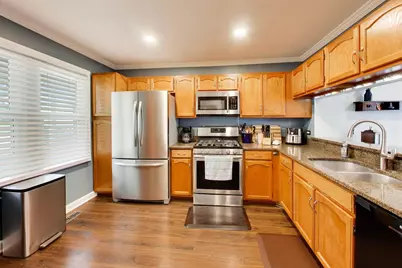 1711 Vermont Drive, Elk Grove Village, IL 60007 - Photo 12