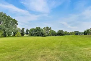 1711 Vermont Dr, Elk Grove Village, IL 60007 - Photo 40