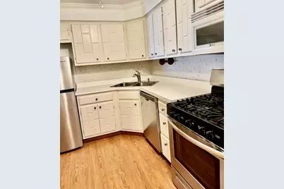 550 E Main Street #2E, Barrington, IL 60010 - Photo 4