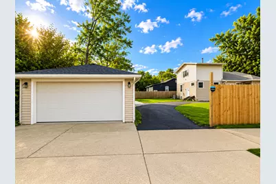 1936 S 17th Avenue, Maywood, IL 60153 - Photo 8