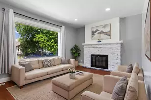 9913 S Parnell Ave, Chicago, IL 60628 - Photo 2