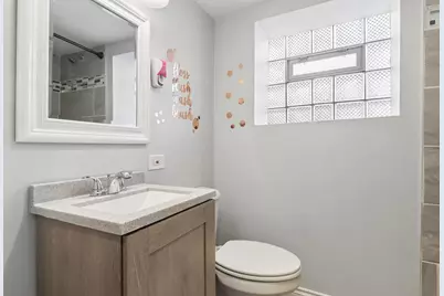 9913 S Parnell Avenue, Chicago, IL 60628 - Photo 24