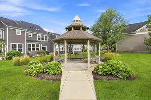 153 Roslyn Pl, Bloomingdale, IL 60108 - Photo 34