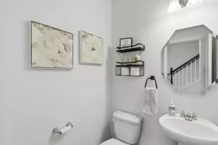 153 Roslyn Pl, Bloomingdale, IL 60108 - Photo 10