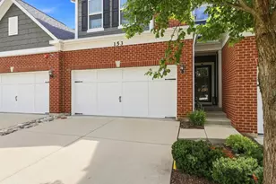 153 Roslyn Pl, Bloomingdale, IL 60108 - Photo 2