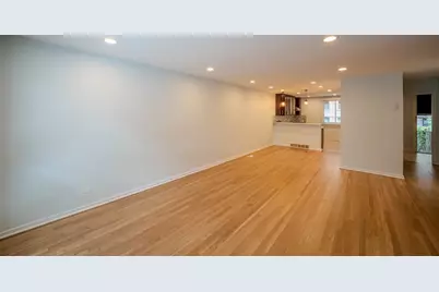 934 E 55th Street, Chicago, IL 60615 - Photo 2