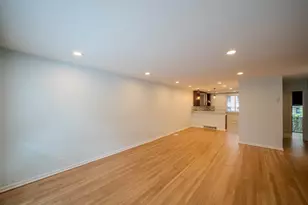 934 E 55th St, Chicago, IL 60615 - Photo 2