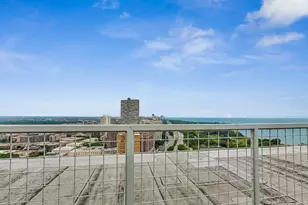 3600 N Lake Shore Dr, Chicago, IL 60613 - Photo 20