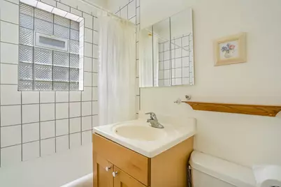 4240 N Clarendon Avenue #307N, Chicago, IL 60613 - Photo 10