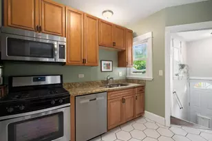 3220 Wisconsin Ave, Berwyn, IL 60402 - Photo 12