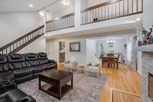 1347 Rose Blvd, Buffalo Grove, IL 60089 - Photo 4