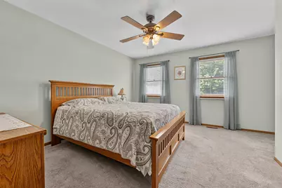 139 S Greenview Avenue, Mundelein, IL 60060 - Photo 28