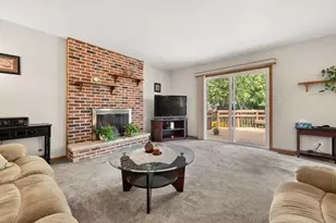 139 S Greenview Ave, Mundelein, IL 60060 - Photo 16