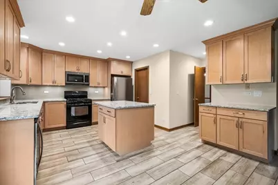 1335 Gaslight Drive, Algonquin, IL 60102 - Photo 10