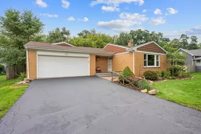 4003 McCabe Avenue, Crystal Lake, IL 60014 - Photo 2