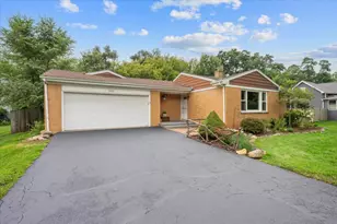 4003 McCabe Ave, Crystal Lake, IL 60014 - Photo 2