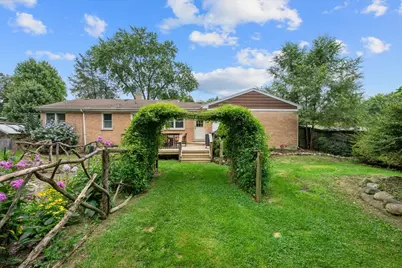 4003 McCabe Avenue, Crystal Lake, IL 60014 - Photo 30