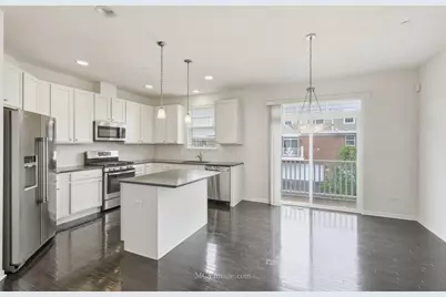 [Address not provided], Naperville, IL 60564 - Photo 6