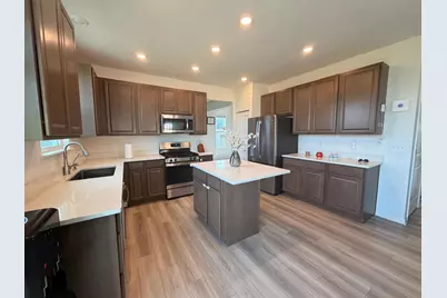 2411 Fairfield Avenue, Yorkville, IL 60560 - Photo 10