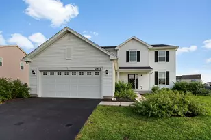 2411 Fairfield Ave, Yorkville, IL 60560 - Photo 2