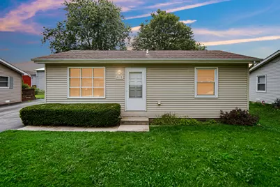 2117 Greengold Street, Crest Hill, IL 60403 - Photo 2