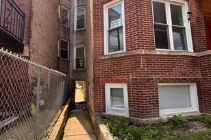 3233 W Cortez St, Chicago, IL 60651 - Photo 2