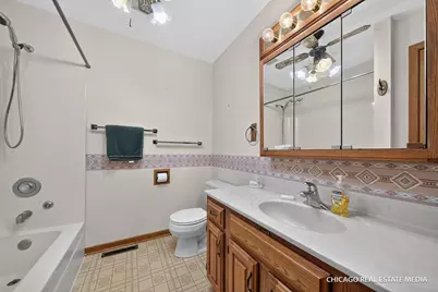 14214 Perkins Road, Woodstock, IL 60098 - Photo 18