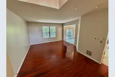1563 Yellowstone Drive, Streamwood, IL 60107 - Photo 4