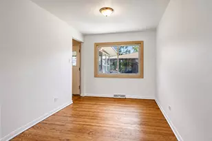 64 Peyton Dr, Chicago Heights, IL 60411 - Photo 6