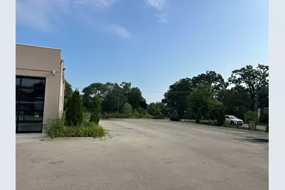 1902 Ogden Avenue, Lisle, IL 60532 - Photo 2
