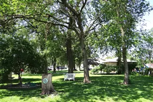 190 W Maple St, Coal City, IL 60416 - Photo 6