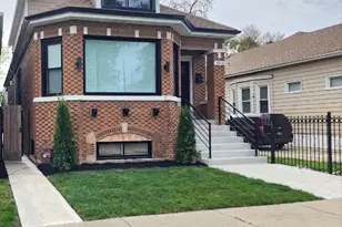 8816 S Laflin St, Chicago, IL 60620 - Photo 2