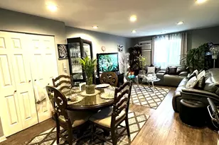 105 W Elk Trail, Carol Stream, IL 60188 - Photo 8