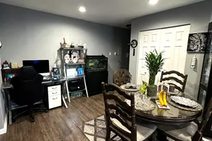 105 W Elk Trail, Carol Stream, IL 60188 - Photo 6