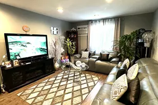105 W Elk Trail, Carol Stream, IL 60188 - Photo 4