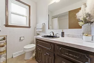 5253 S Moody Ave, Chicago, IL 60638 - Photo 22