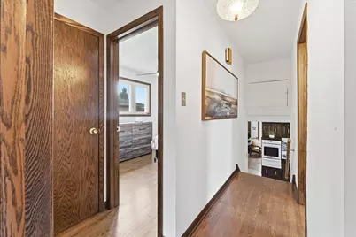 5253 S Moody Avenue, Chicago, IL 60638 - Photo 12