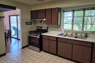 920 Park Dr, Melrose Park, IL 60160 - Photo 14
