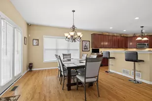 12237 Winterberry Ln, Plainfield, IL 60585 - Photo 8