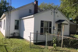 708 E 11th St, Centralia, IL 62801 - Photo 2